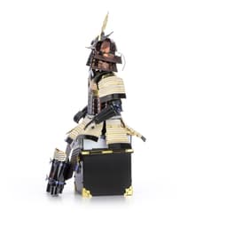 Metal Earth: Samurai Armor - Naoe Kanetsugu - image 3 thumbnail