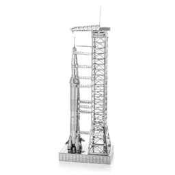 Metal Earth: Apollo Saturn V with Gantry - image 3 thumbnail
